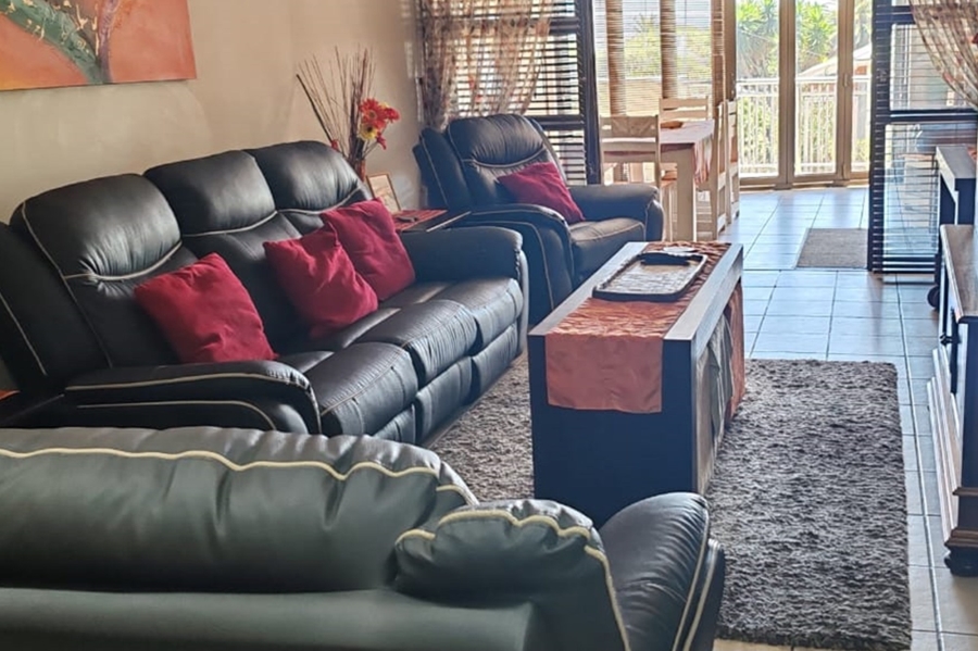 3 Bedroom Property for Sale in Mossel Bay Central Western Cape